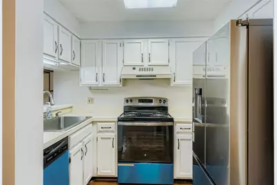 1800 Clairmont Lake #A325, Decatur, GA 30033 - Photo 5