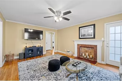 238 Crescent Circle SW, Marietta, GA 30064 - Photo 5