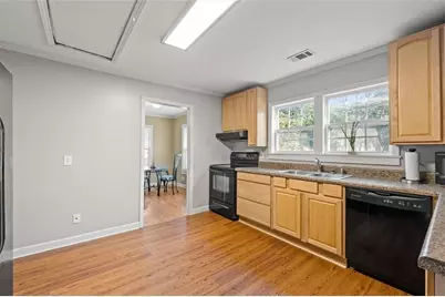 238 Crescent Circle SW, Marietta, GA 30064 - Photo 13