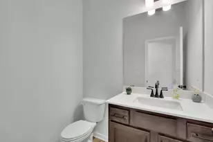 1682 Dover Creek Ln, Lawrenceville, GA 30045 - Photo 7