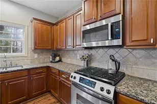 415 Crestmont Ln, Canton, GA 30114 - Photo 17