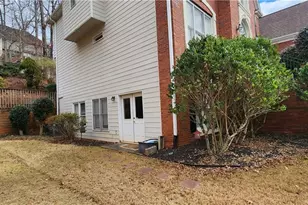 2130 Woods River Ln, Duluth, GA 30097 - Photo 3