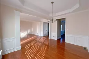 810 Courageous Ct, Lawrenceville, GA 30043 - Photo 5