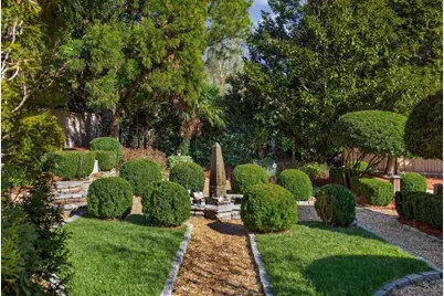 11 Leighton Court, Sandy Springs, GA 30327 - Photo 65