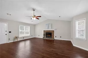 135 Ashley Creek, Newnan, GA 30263 - Photo 7