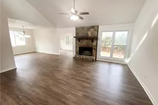 129 Bramble Oak Dr, Woodstock, GA 30188 - Photo 3