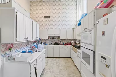 208 King Cotton Road, Brunswick, GA 31525 - Photo 7