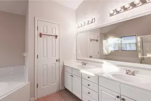 1104 Sadlers Close, Marietta, GA 30068 - Photo 3