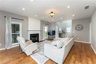 136 Aucilla Ln, Woodstock, GA 30188 - Photo 9