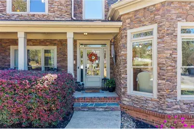 1030 Silver Thorne Drive, Loganville, GA 30052 - Photo 3