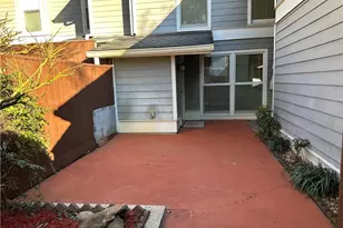 5050 Meadow Ln, Marietta, GA 30068 - Photo 3