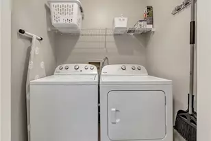 303 Nottingham Dr, Woodstock, GA 30188 - Photo 15