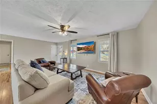 303 Nottingham Dr, Woodstock, GA 30188 - Photo 5