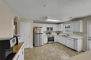 518 Vinemont Way, Auburn, GA 30011 - Photo 9