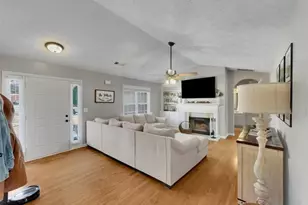 518 Vinemont Way, Auburn, GA 30011 - Photo 3