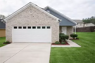 10941 Station Dr, Hampton, GA 30228 - Photo 1