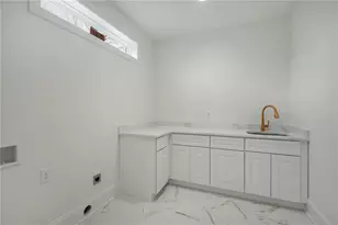 301 Windy Hill Dr, Calhoun, GA 30701 - Photo 19