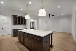 301 Windy Hill Dr, Calhoun, GA 30701 - Photo 13