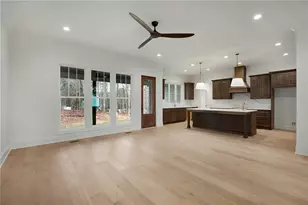 301 Windy Hill Dr, Calhoun, GA 30701 - Photo 3