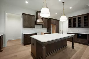 301 Windy Hill Dr, Calhoun, GA 30701 - Photo 9