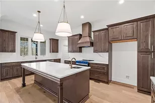 301 Windy Hill Dr, Calhoun, GA 30701 - Photo 13