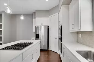 743 Taylor Ct, Atlanta, GA 30324 - Photo 9