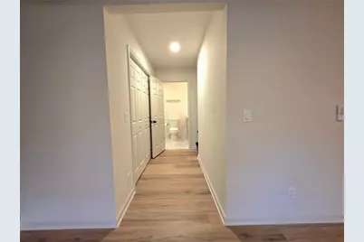 301 Barrington Hills Drive, Atlanta, GA 30350 - Photo 17