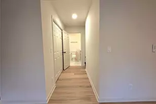 301 Barrington Hills Dr, Atlanta, GA 30350 - Photo 17