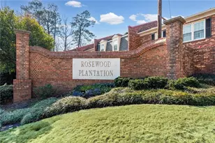 4 Queen Victoria Pl NE, Atlanta, GA 30342 - Photo 33