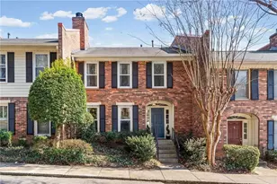 4 Queen Victoria Pl NE, Atlanta, GA 30342 - Photo 1