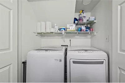 4 Queen Victoria Place NE, Atlanta, GA 30342 - Photo 31