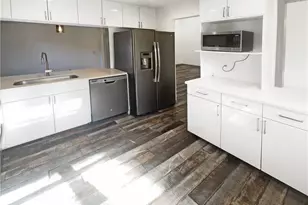 2011 Variations Dr NE, Atlanta, GA 30329 - Photo 11