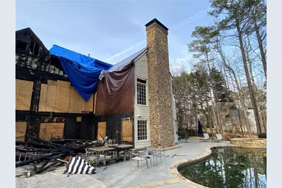 2135 Clay Drive, Sandy Springs, GA 30350 - Photo 7