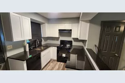 486 Prince Of Wales, Stone Mountain, GA 30083 - Photo 3