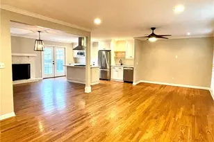 245 Willow Springs Dr, Roswell, GA 30075 - Photo 9