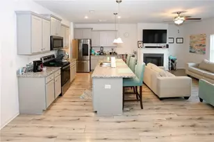 7488 Knoll Hollow Rd, Lithonia, GA 30058 - Photo 3