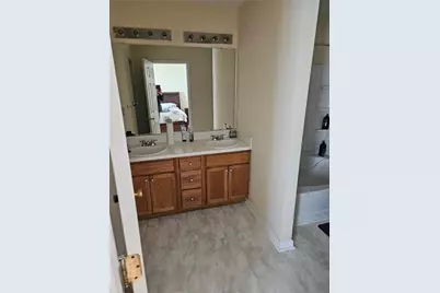 2315 Oakland Spring Drive, Snellville, GA 30039 - Photo 17