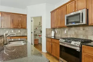 1929 Brantley Walk Ln, Atlanta, GA 30318 - Photo 11