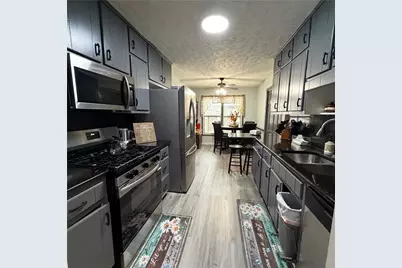 180 Valley Brook Trail, Jonesboro, GA 30238 - Photo 9