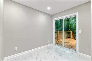 1097 Wildwood Ln, Lawrenceville, GA 30046 - Photo 11