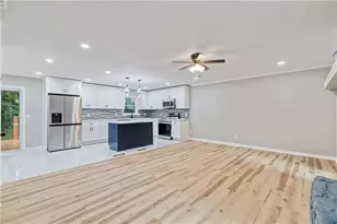 1097 Wildwood Ln, Lawrenceville, GA 30046 - Photo 5