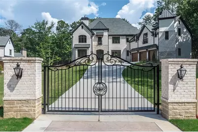 10745 Shallowford Road, Roswell, GA 30075 - Photo 1