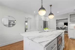 3819 N Stratford Rd NE, Atlanta, GA 30342 - Photo 13