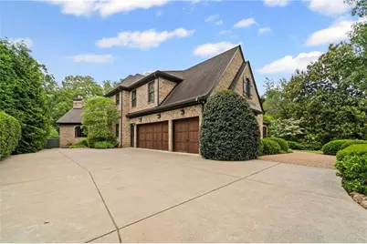 735 Glenairy Drive, Atlanta, GA 30328 - Photo 89