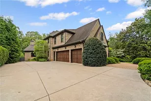 735 Glenairy Dr, Atlanta, GA 30328 - Photo 89