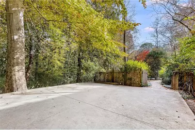 421 Emory Drive NE, Atlanta, GA 30307 - Photo 37