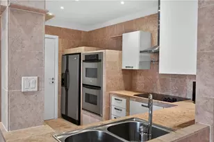 3334 Peachtree Rd NE, Atlanta, GA 30326 - Photo 11