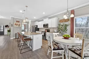 140 Hawthorn Ln, Covington, GA 30014 - Photo 15