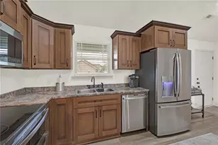 210 Madison Dr SW, Calhoun, GA 30701 - Photo 13