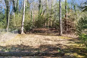 2038 S Akin Dr NE, Atlanta, GA 30345 - Photo 23